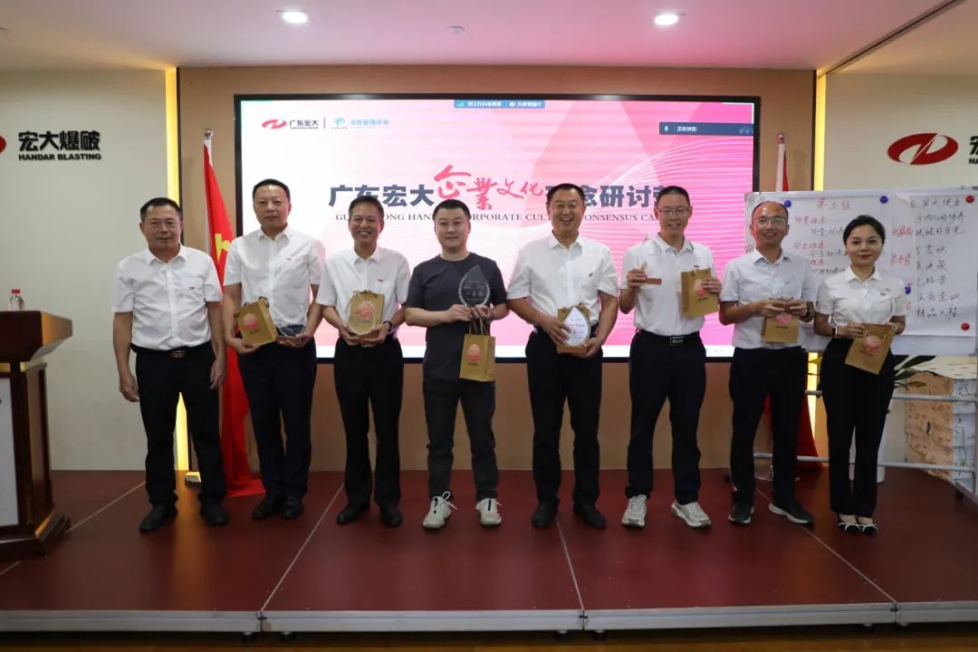 1692869662852072.jpg 640 (1).jpg